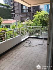 3-BR Apt. near BTS Chong Nonsi (ID 381955)