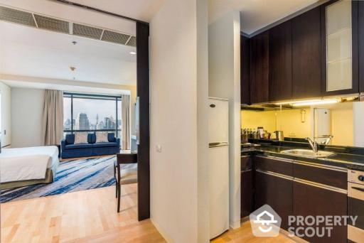 Studio Serviced Apt. near BTS Phrom Phong