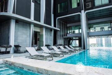 1-BR Condo at Edge Sukhumvit 23 near MRT Sukhumvit