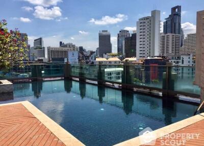 1-BR Condo at The Crest Ruamrudee near BTS Phloen Chit