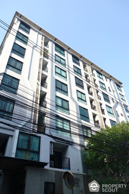 1-BR Condo at Zenith Place Sukhumvit 42 Condominium near BTS Ekkamai
