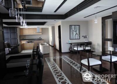 1-BR Condo at Villa Asoke near MRT Phetchaburi