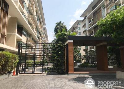 1-BR Condo at The Clover Thonglor Residence near BTS Thong Lor