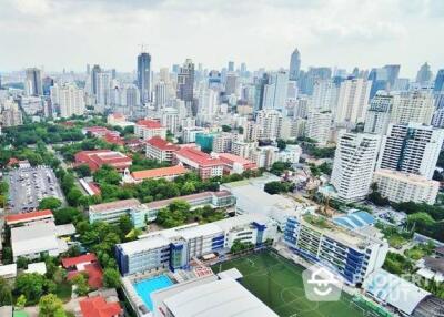 2-BR Condo at Villa Asoke near MRT Phetchaburi