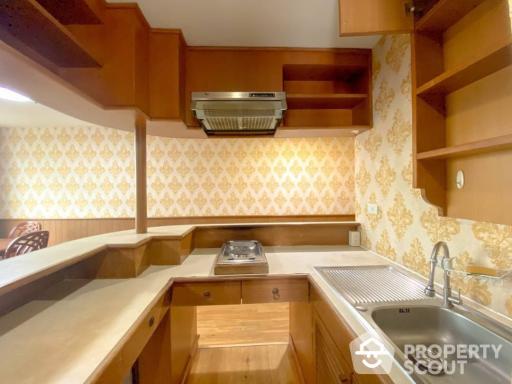 2-BR Condo at Asoke Place near MRT Sukhumvit (ID 513548)