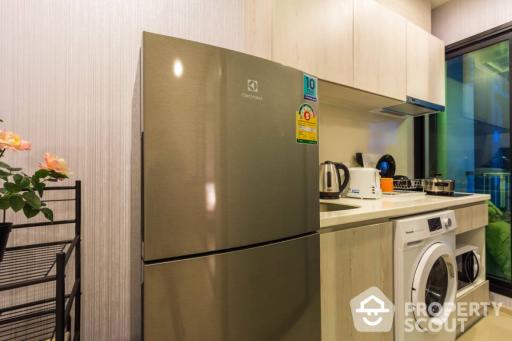 1-BR Condo at Life Asoke near ARL Makkasan