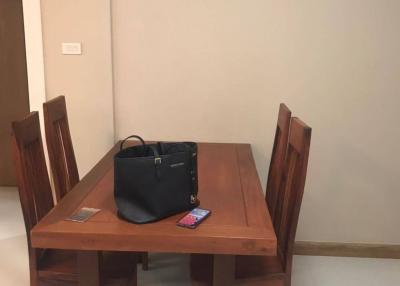 2-BR Apt. near BTS Chong Nonsi