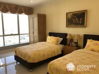 3-BR Condo at Baan Sathorn Chaopraya near BTS Krung Thon Buri (ID 465459)