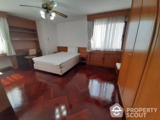 3-BR Condo at Four Wings Mansion near BTS Nana (ID 512338)