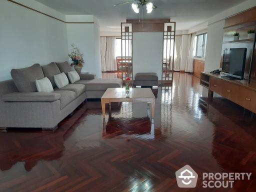 3-BR Condo at Four Wings Mansion near BTS Nana (ID 512338)