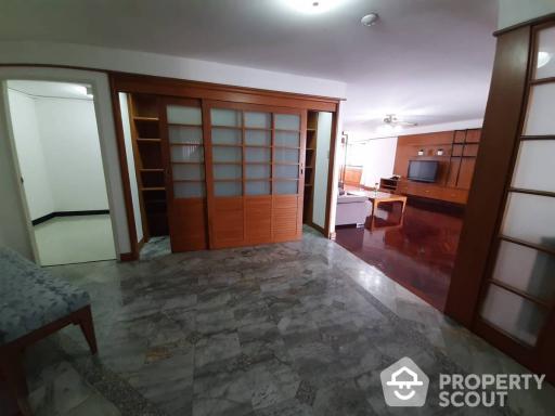 3-BR Condo at Four Wings Mansion near BTS Nana (ID 512338)