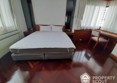 3-BR Condo at Four Wings Mansion near BTS Nana (ID 512338)