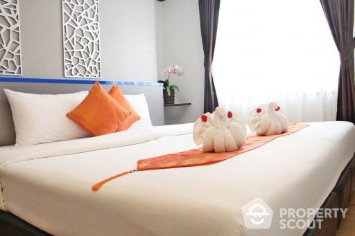 1-BR Serviced Apt. near BTS Chong Nonsi