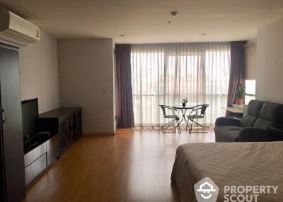 1-BR Condo at St. Louis Grand Terrace near BTS Saint Louis