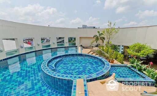 2-BR Condo at Symphony Condo near BTS Bang Chak (ID 512228)