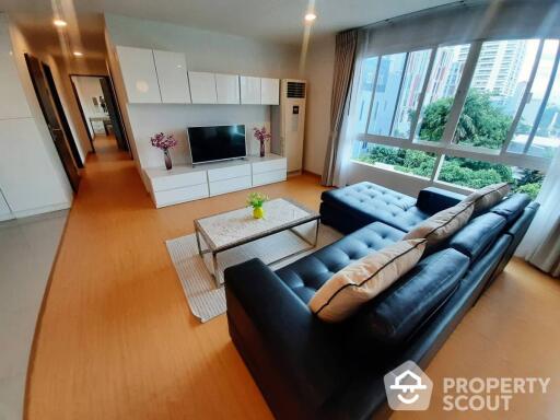 2-BR Condo near BTS Ekkamai