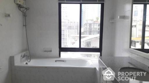 3-BR Condo at Vanicha Park Langsuan near BTS Chit Lom