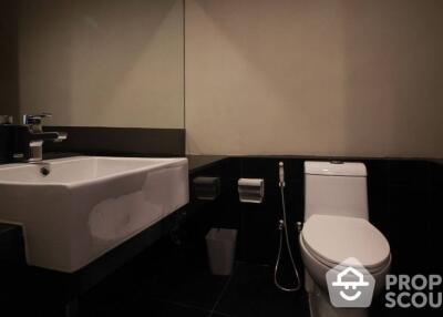 1-BR Serviced Apt. near BTS Phrom Phong