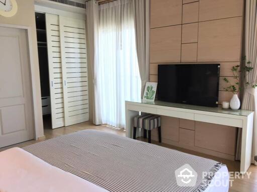 1-BR Condo at Noble Refine Prompong near BTS Phrom Phong