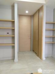 2-BR Apt. near MRT Sukhumvit