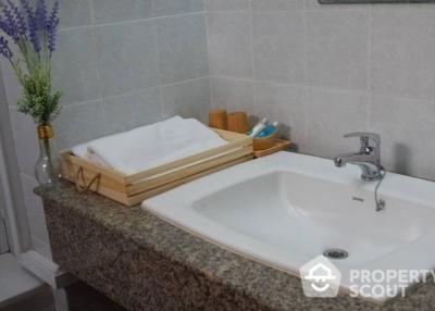 2-BR Apt. near BTS Phrom Phong