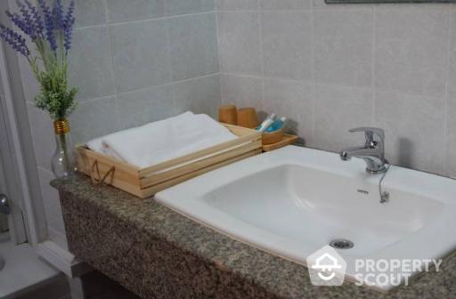 2-BR Apt. near BTS Phrom Phong