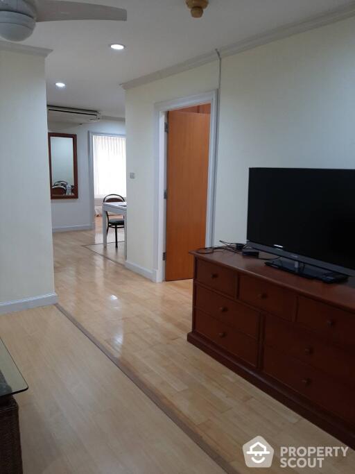 2-BR Apt. near BTS Phrom Phong