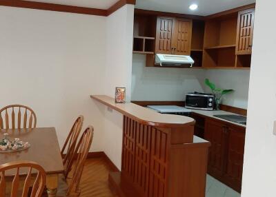 2-BR Apt. near BTS Phrom Phong