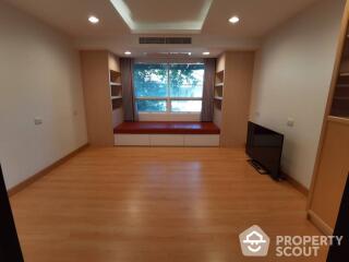 2-BR Townhouse near MRT Phetchaburi