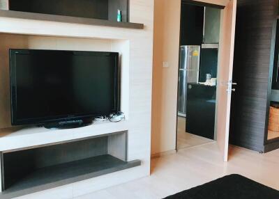 1-BR Condo at Noble Solo near ARL Ramkhamhaeng