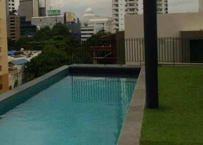 1-BR Condo at The Nest Ploenchit near BTS Phloen Chit (ID 466604)