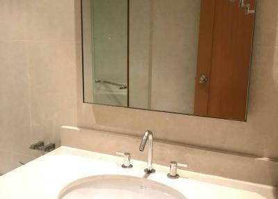1-BR Condo at The Emporio Place near BTS Phrom Phong (ID 457773)