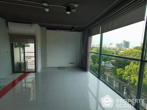 1-BR Apt. near ARL Ramkhamhaeng (ID 438613)