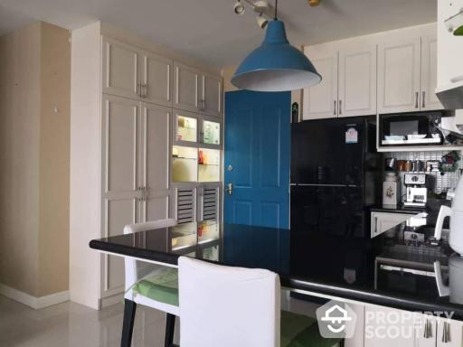 2-BR Condo at Sukhumvit Plus near BTS Phra Khanong (ID 59755)