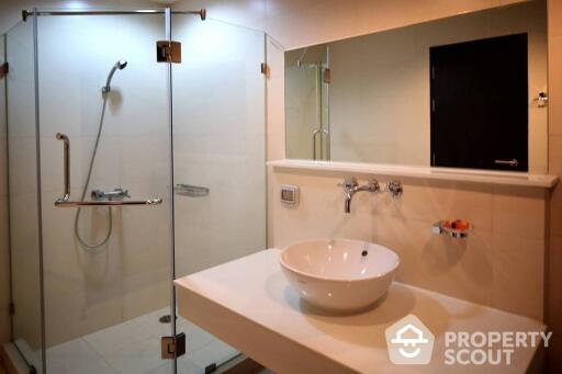 2-BR Condo at The Address Sukhumvit 42 near BTS Ekkamai (ID 400829)