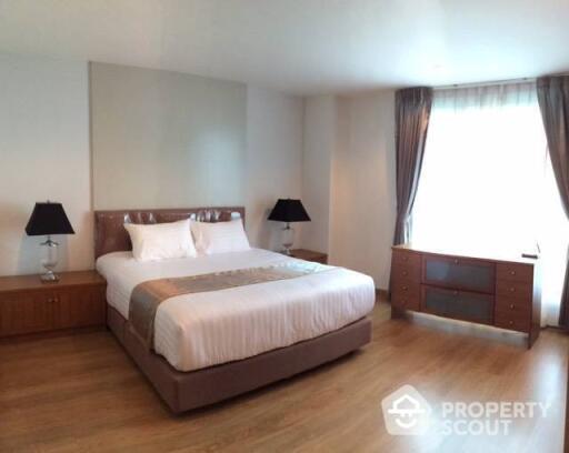 2-BR Condo at The Address Sukhumvit 42 near BTS Ekkamai (ID 400829)