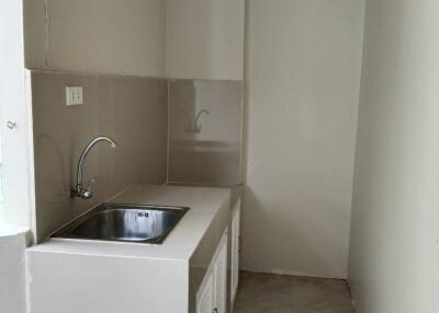 1-BR Serviced Apt. near BTS Phrom Phong (ID 399958)