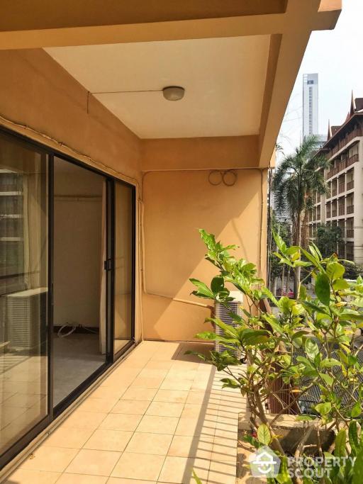 1-BR Apt. near MRT Queen Sirikit National Convention Centre (ID 399906)