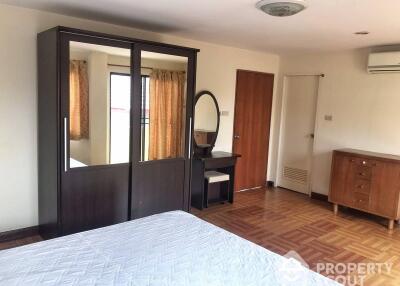 1-BR Apt. near MRT Queen Sirikit National Convention Centre (ID 399906)