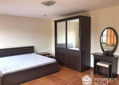 1-BR Apt. near MRT Queen Sirikit National Convention Centre (ID 399906)