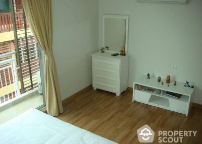 2-BR Apt. near MRT Queen Sirikit National Convention Centre (ID 399879)