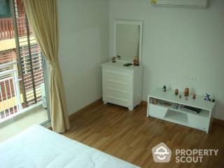 2-BR Apt. near MRT Queen Sirikit National Convention Centre (ID 399879)