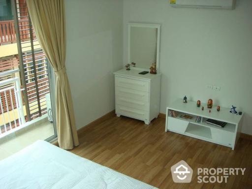 2-BR Apt. near MRT Queen Sirikit National Convention Centre (ID 399879)