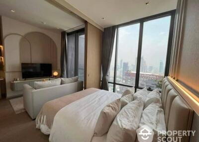 1-BR Condo at Asthon Silom near BTS Chong Nonsi