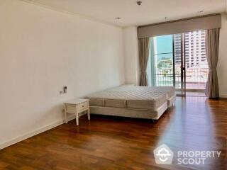 3-BR Apt. near MRT Khlong Toei