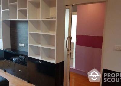 2-BR Condo at Muang Thai - Phatra Complex near MRT Sutthisan