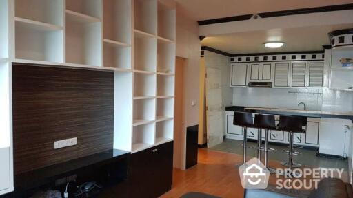 2-BR Condo at Muang Thai - Phatra Complex near MRT Sutthisan