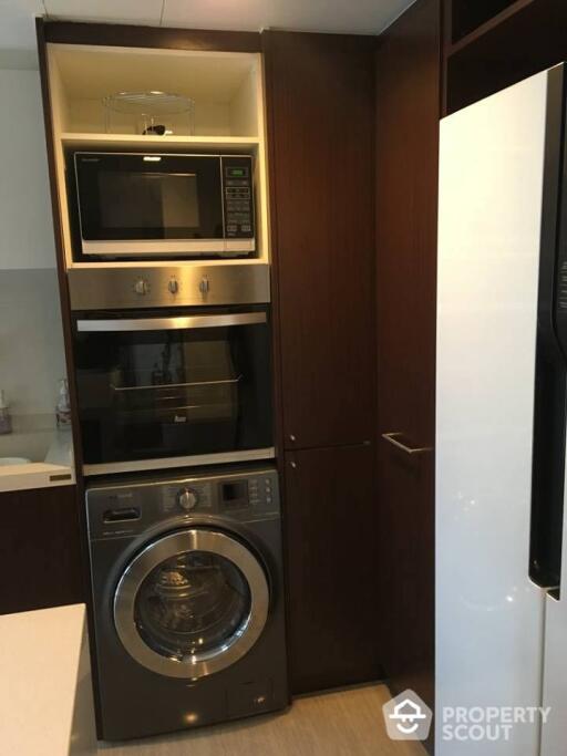 1-BR Condo at Down Town 49 near BTS Phrom Phong (ID 513203)