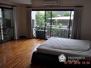 3-BR Apt. near BTS Phrom Phong (ID 511864)