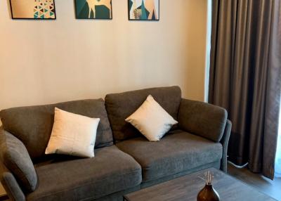 Easy access condo 5 minutes to BTS/MRT